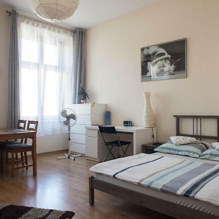 Apartament Optimum Lägenhet Krasków Exteriör bild