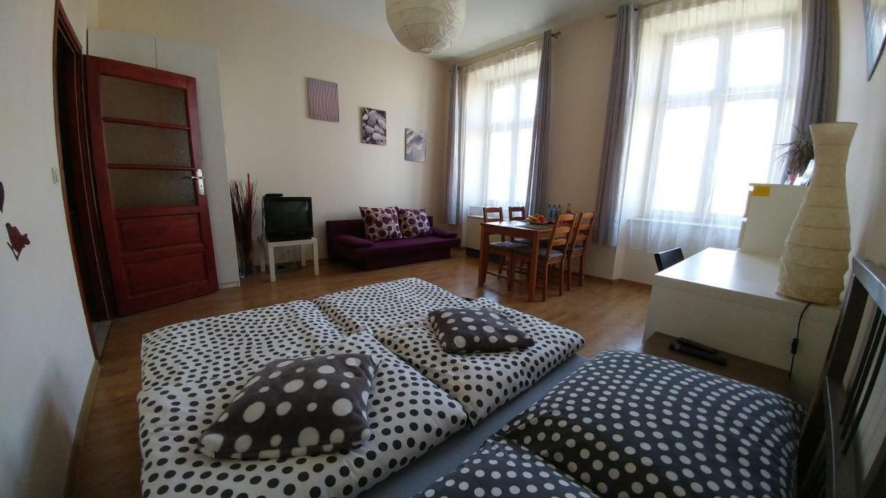 Apartament Optimum Lägenhet Krasków Exteriör bild