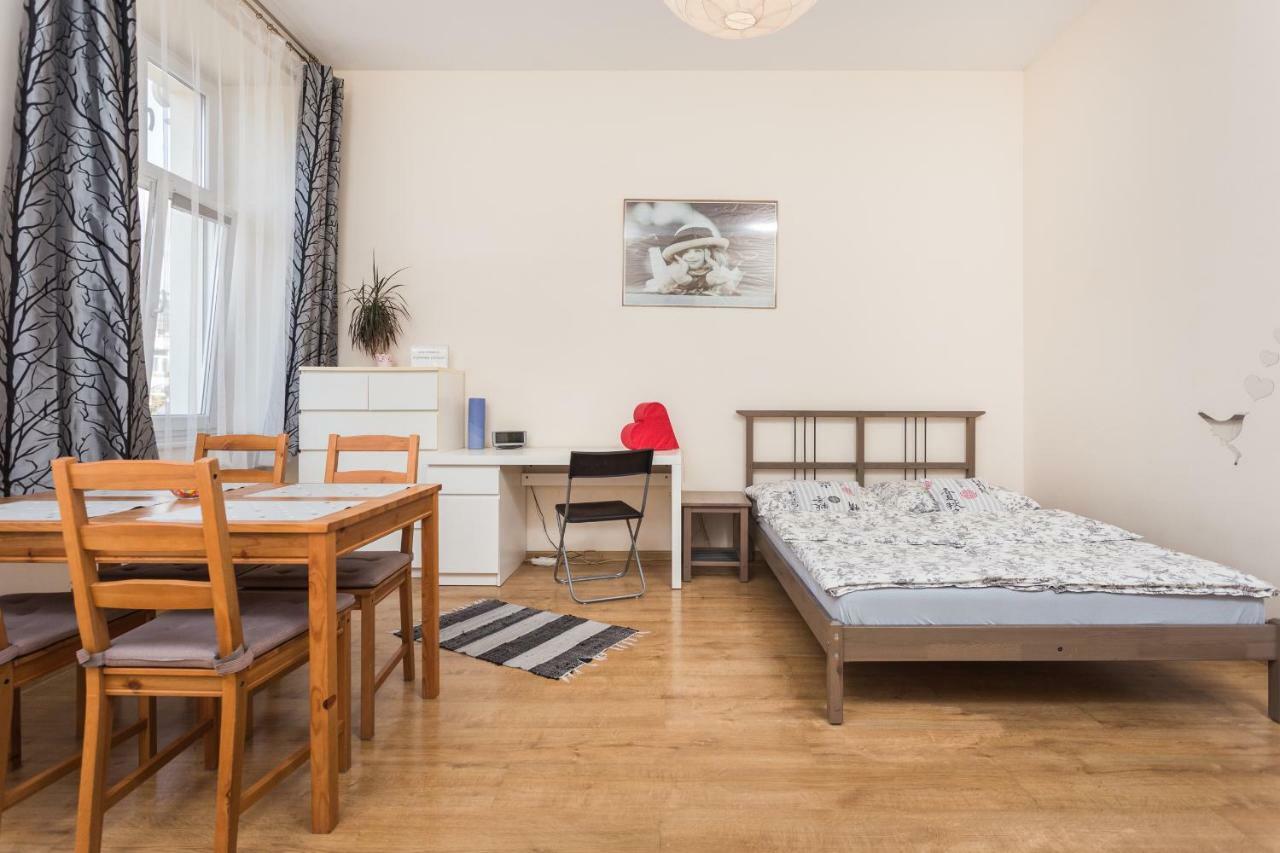 Apartament Optimum Lägenhet Krasków Exteriör bild